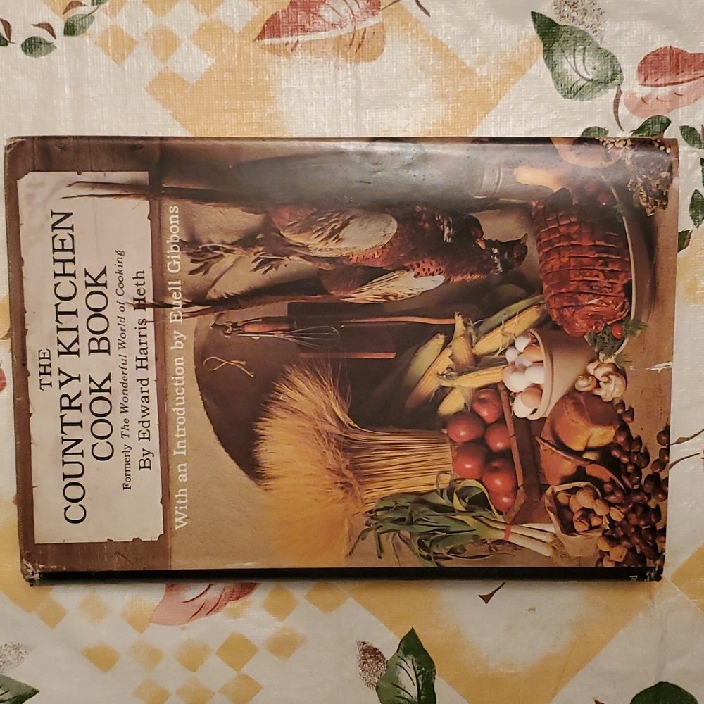 π³ The Country Kitchen Cook Book 1968 π π©π»βπ³ - Picture 1 of 17